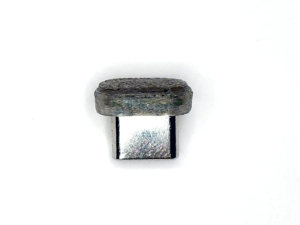 SidePulse Dot USB-C connector